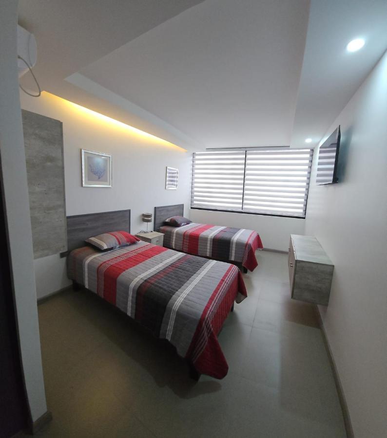 איקוויקה Hotel Regata מראה חיצוני תמונה