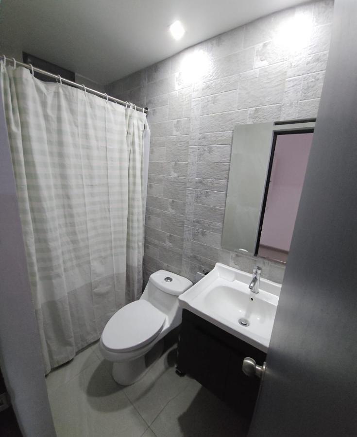 איקוויקה Hotel Regata מראה חיצוני תמונה