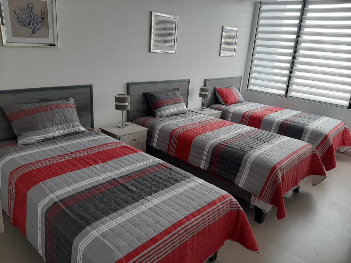 איקוויקה Hotel Regata מראה חיצוני תמונה