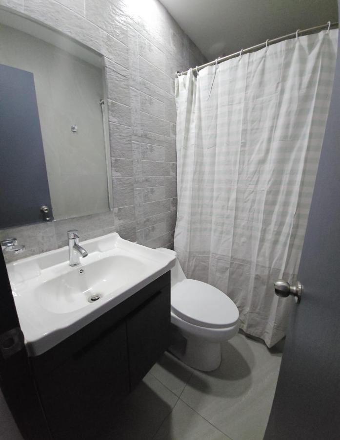 איקוויקה Hotel Regata מראה חיצוני תמונה