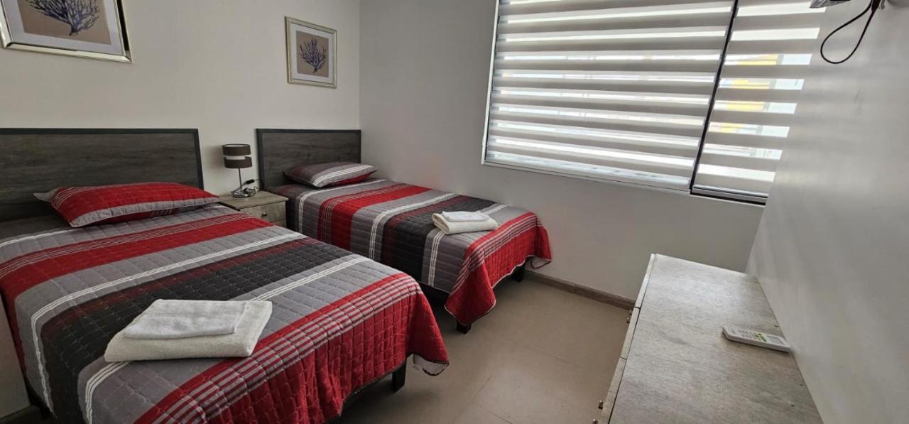 איקוויקה Hotel Regata מראה חיצוני תמונה