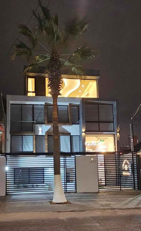 איקוויקה Hotel Regata מראה חיצוני תמונה