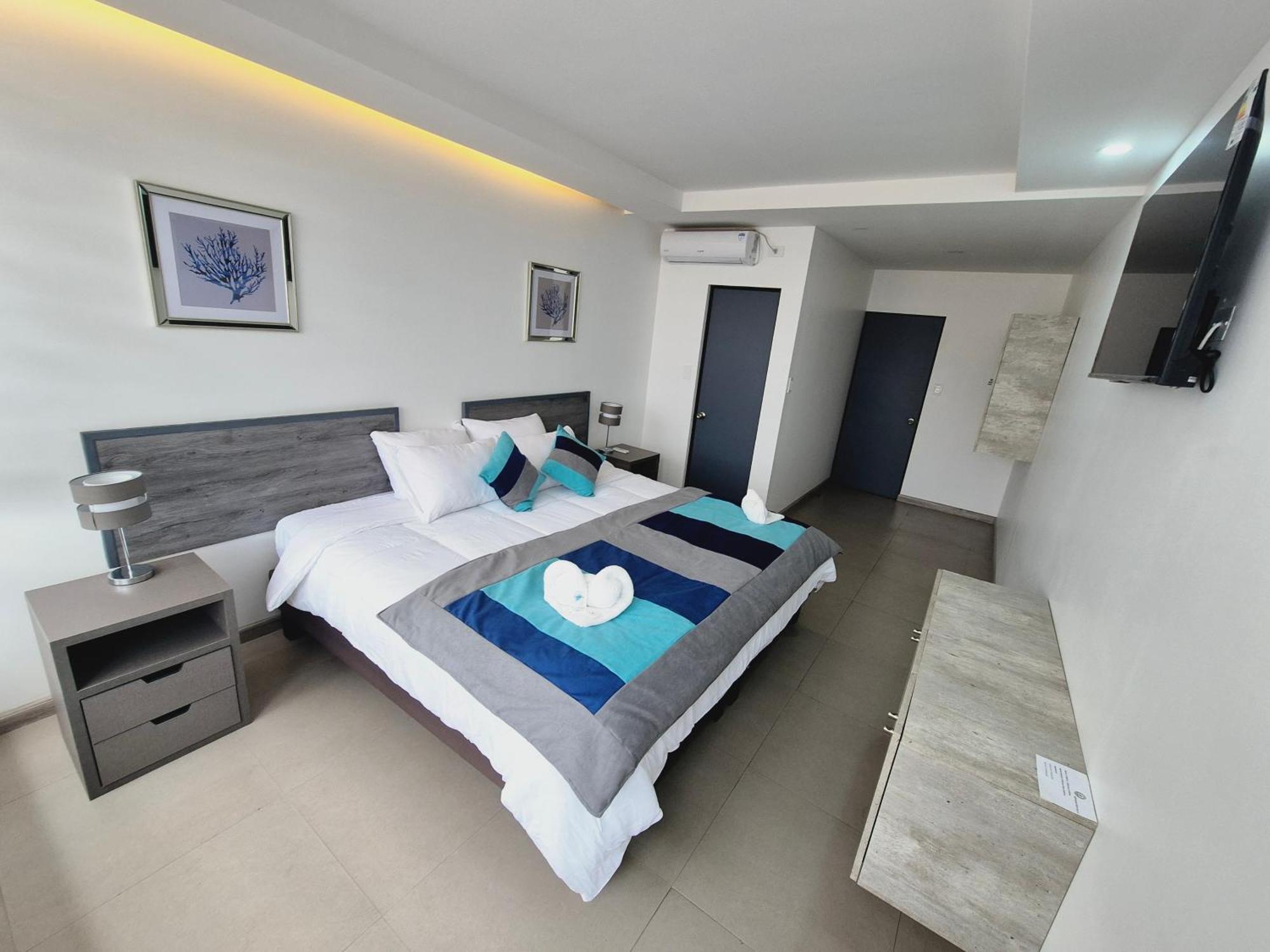 איקוויקה Hotel Regata מראה חיצוני תמונה